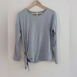 lululemon To The Point Top Long Sleeves
Heathered Light Grey Women’s Size 4